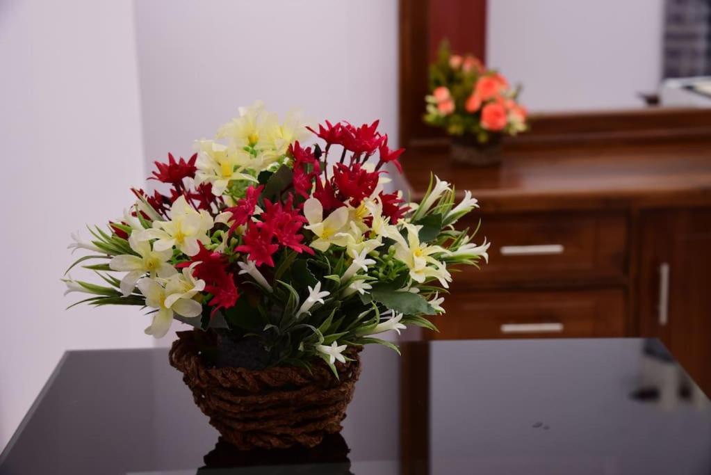 Saru Holiday Apartment - Upto 6 Guests Kandy Exterior foto